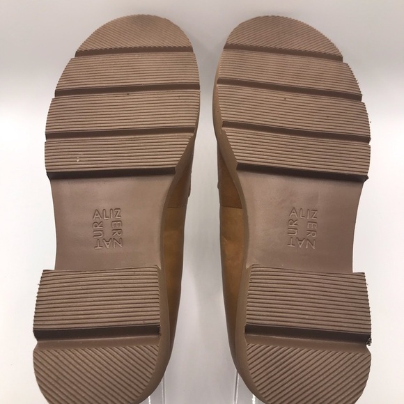 Naturalizer Women’s Darry Lug Sole Loafer Toffee Leather - Picture 7 of 9